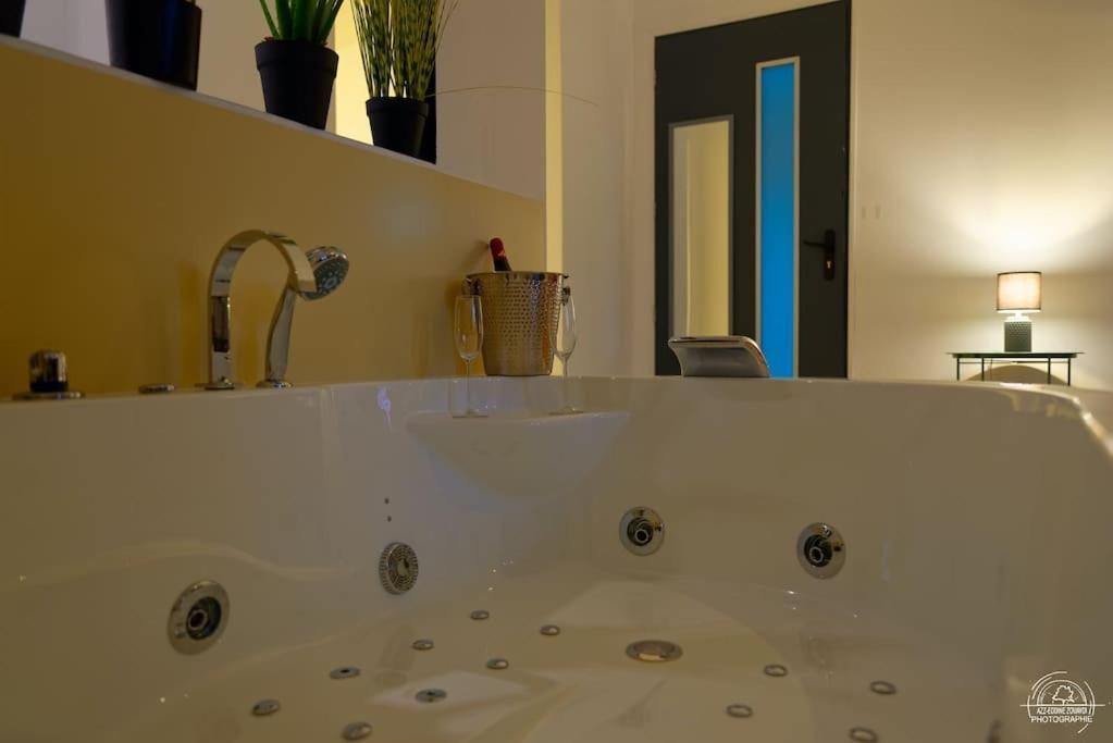 Suite Le Cocoon & Spa By Nancyintimelounge Extérieur photo